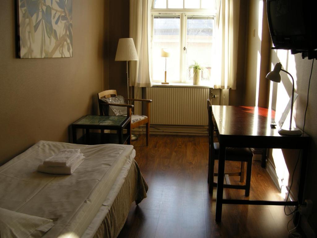 Jaernvaegshotellet Gävle Zimmer foto